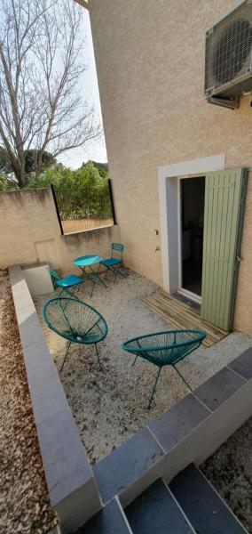 1 studio RDC et 1 studio 1er étage hauts de villeneuve les Avignon